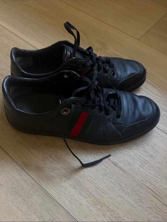 Gucci Other - Gucci Black Leather Sneakers with Green and Red Stripe